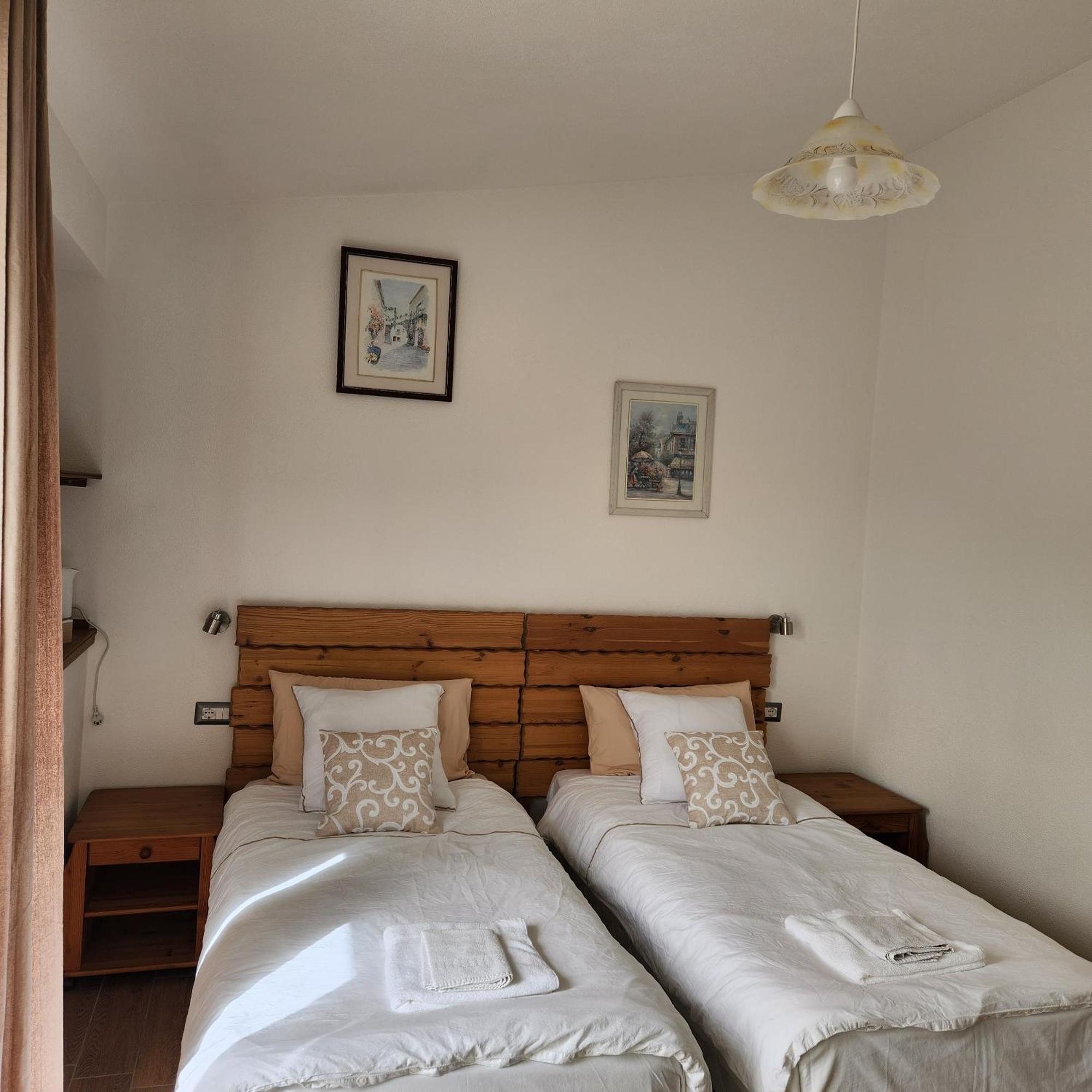 Iloghe Di Marras Hotell Loculi Eksteriør bilde